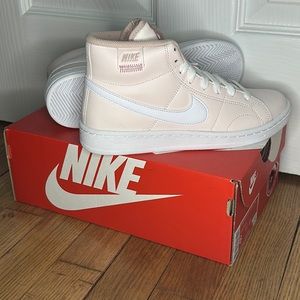 Nike court royale 2 mid pink 6w